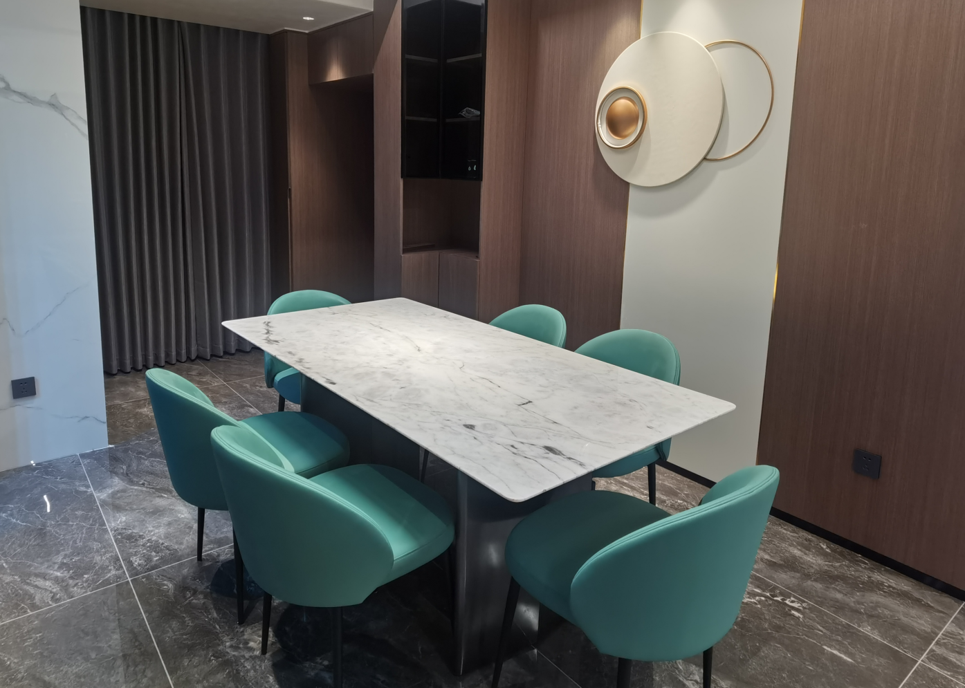 滨江华府18栋桌子效果图