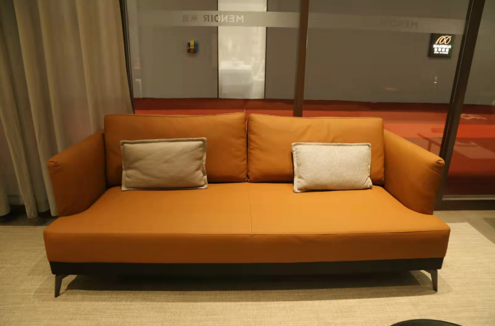 米洛沙发